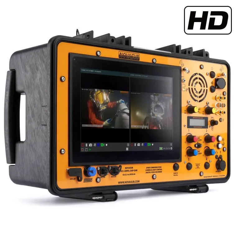 TRITON-C2-Portable-diver-radio-and-HD-video-recorder-main-768x768.webp